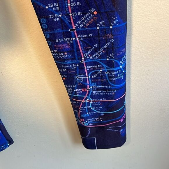 EXCELLENT CONDITION SIZE SMALL GOLDSHEEP NEW YORK ROAD MAP LEGGINGS - Picture 2 of 8